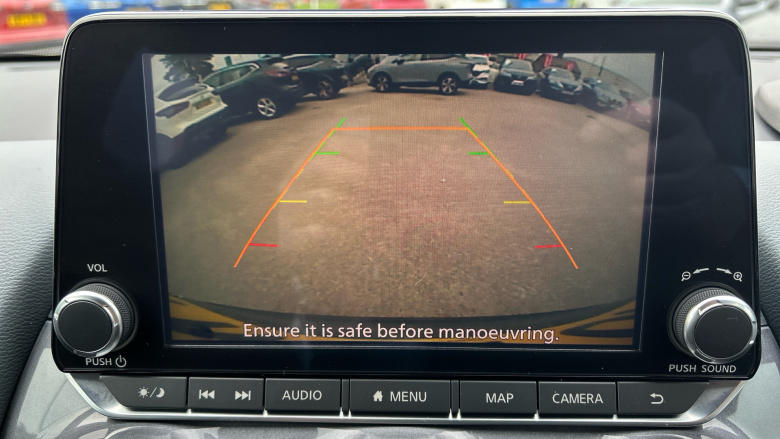 Nissan Juke 1.0 DiG-T 114 N-Connecta 5dr Petrol Hatchback